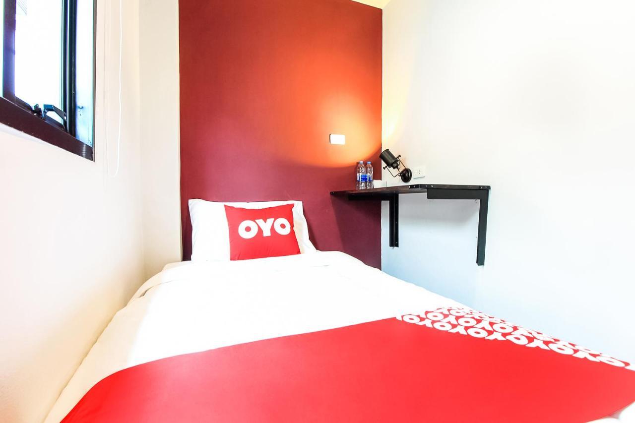 Hotel Vaccinated Staff -oyo 312 Wire Phrakanong